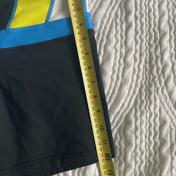 Lululemon shorts - Picture 5 of 6